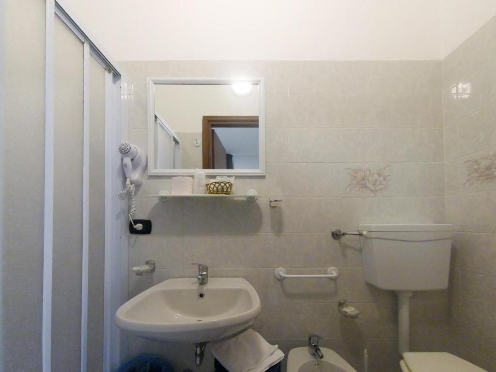 Koupelna v ubytování Hotel Trentina