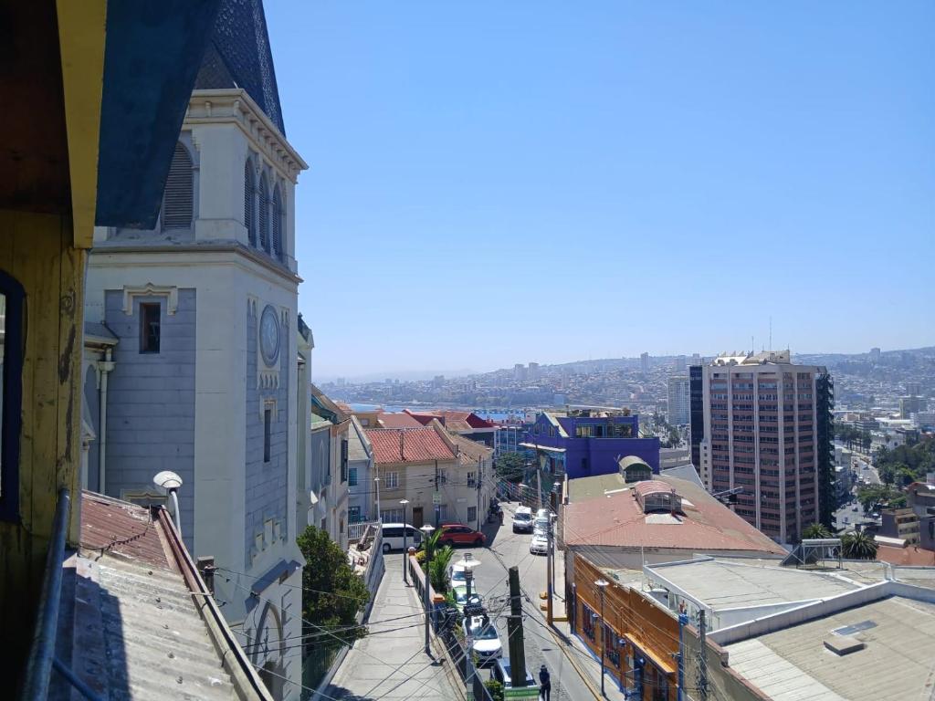an aerial view of a city street with buildings at Maldito Pez Bed & Breakfast in Valparaíso