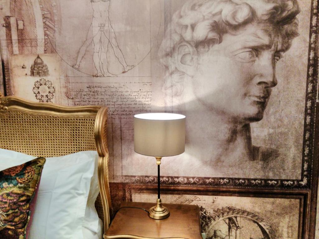 The Town House BnB - Quarto Deluxe Com Cama King-size