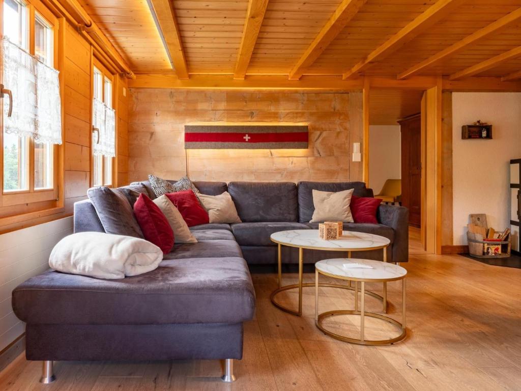 Apartment Chalet Rösi by Interhome