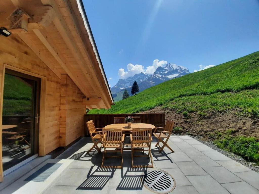 Apartment Alpen Vista by Interhome