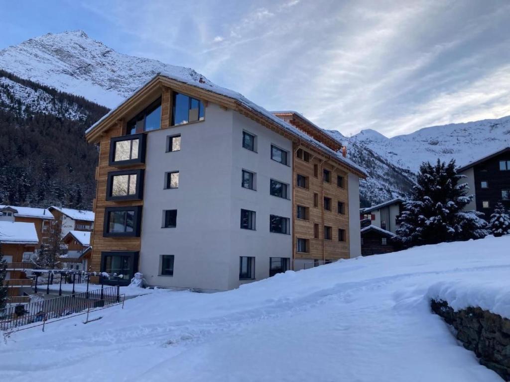 Apartment Riverside Astoria 3-5 Parterre-Whg by Interhome