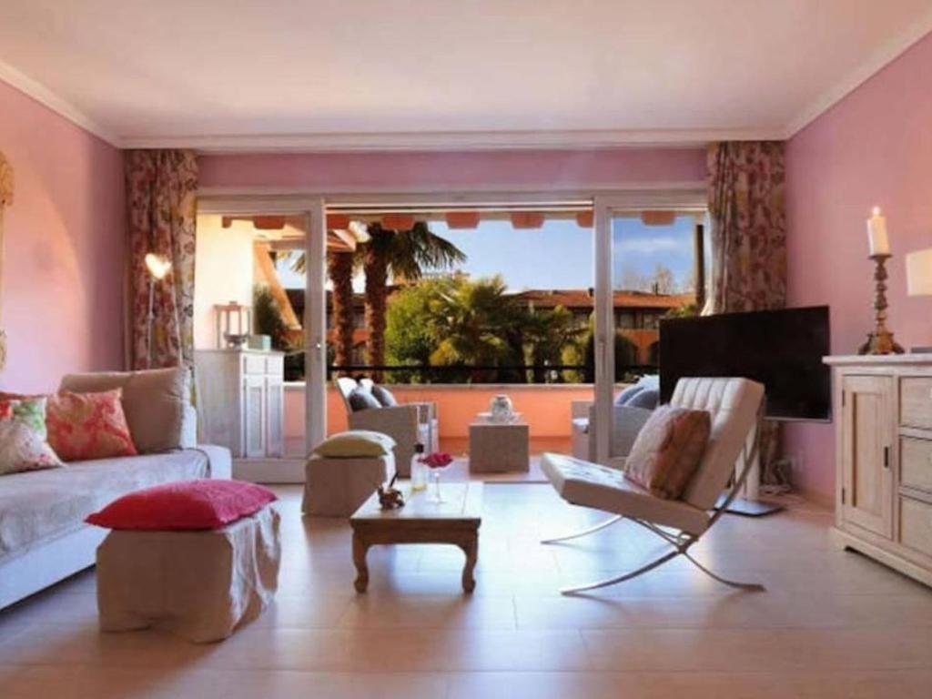 Apartment Maisonettewohnung in Residenz des Giardino Ascona by Interhome
