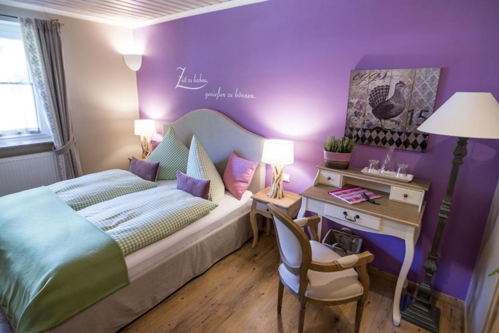 Posteľ alebo postele v izbe v ubytovaní Waldruhe - Bett, Frühstück & ein Lächeln