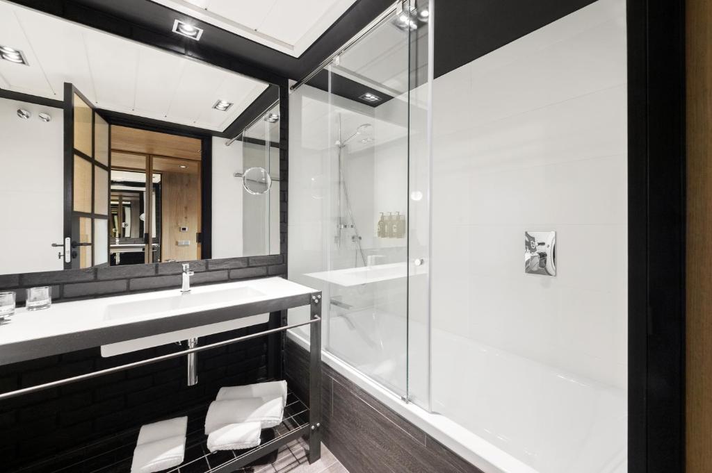 The Corner Hotel - Resim 32