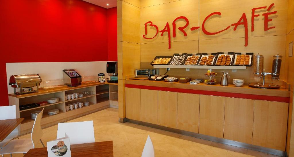 Travelodge Torrelaguna - Resim 19