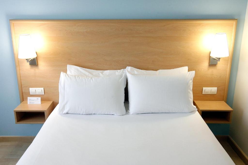 Travelodge Torrelaguna, Madrid – Updated 2022 Prices