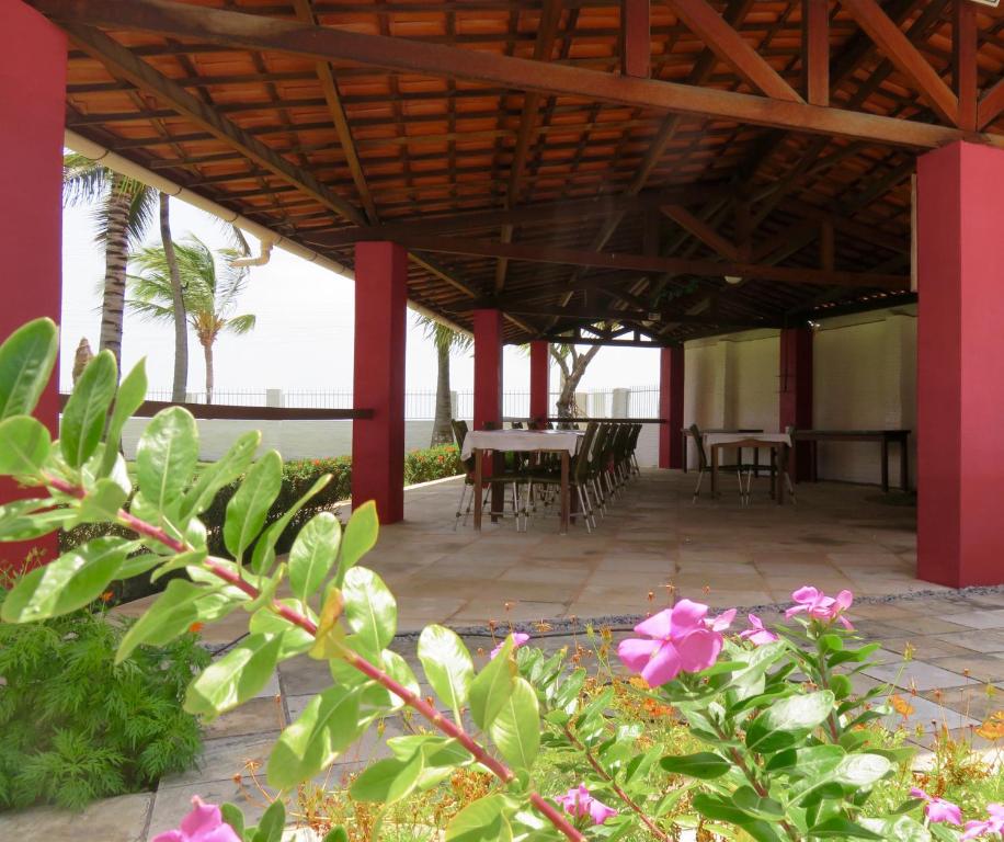  Red House Pousada