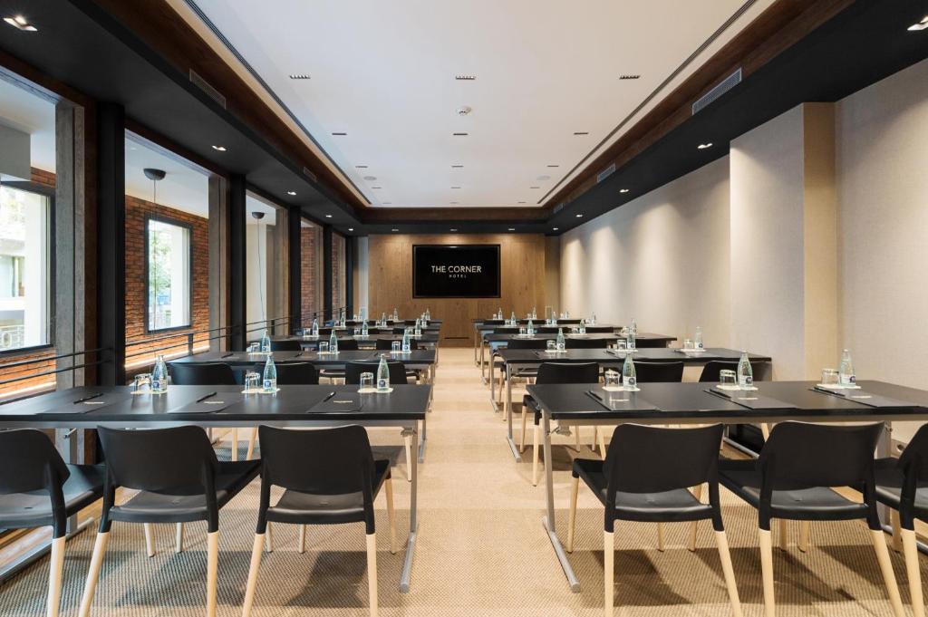 The Corner Hotel - Resim 42