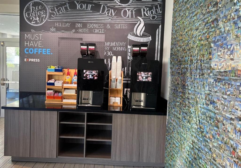 Holiday Inn Express & Suites San Diego - Mission Valley by IHG photo