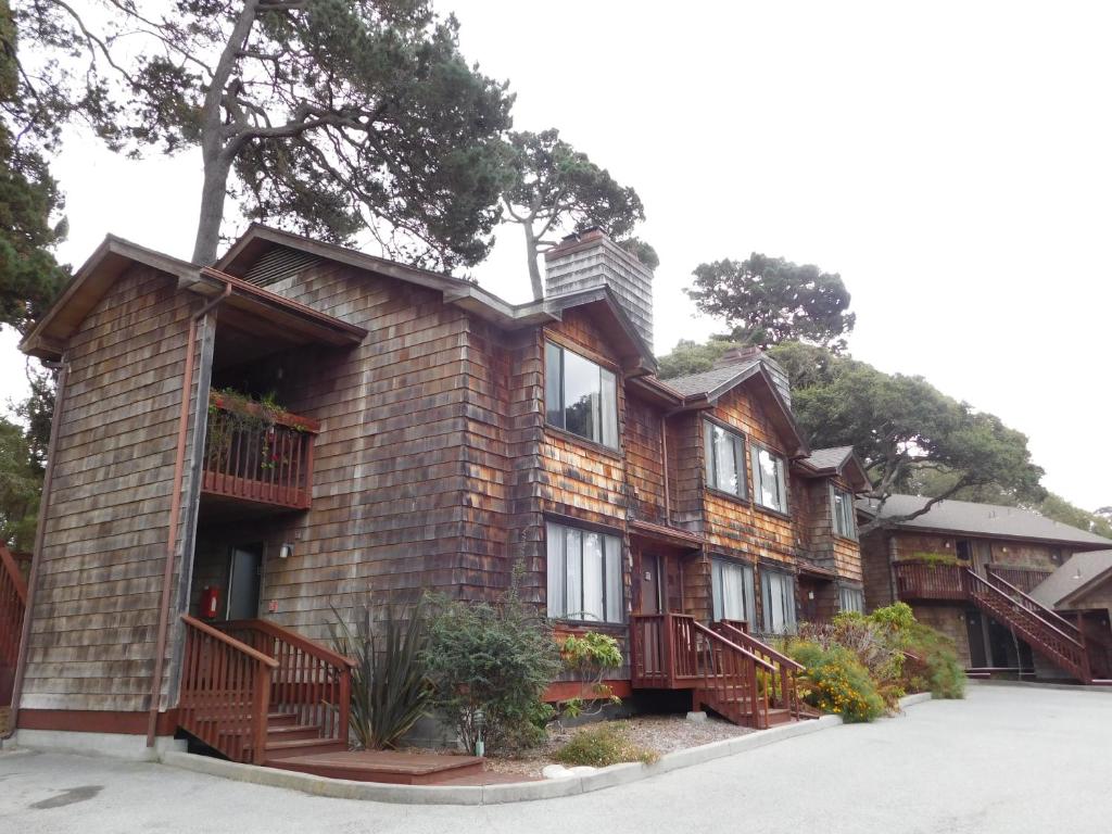 Pacific Gardens Inn photo