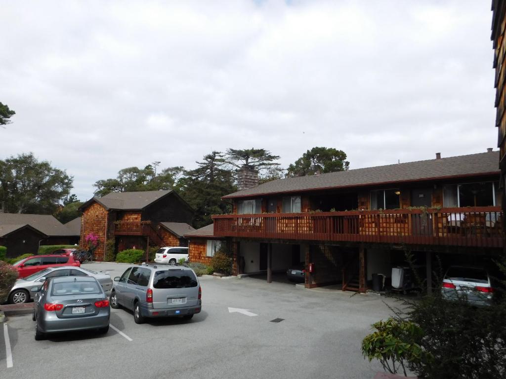 Pacific Gardens Inn photo