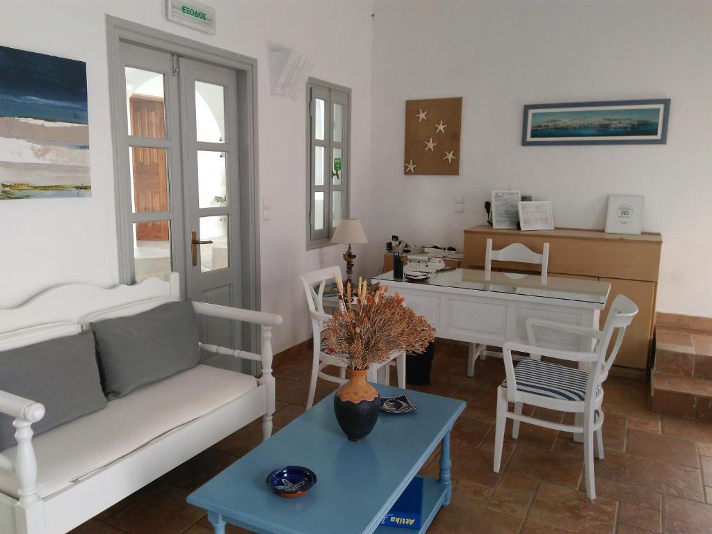 Kuchyň nebo kuchyňský kout v ubytování Roussos Beach Hotel