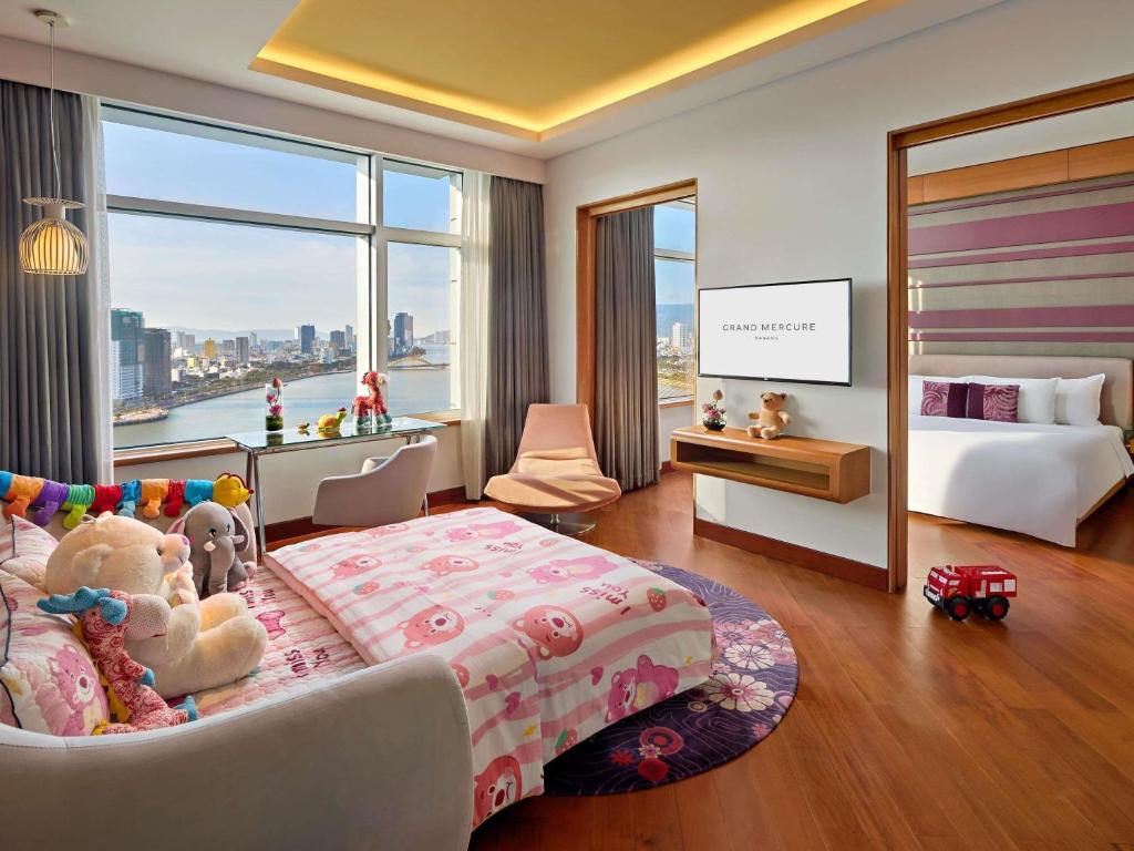 Family Suite - High Floor with Executive Lounge access