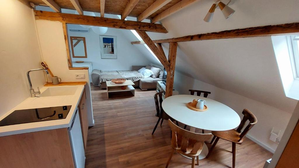 Large Private Room Near Colmar Center with Free Public Parking – photo 29