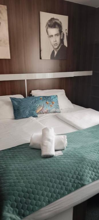 Hotel Plzeň - Quadruple Room With Private Bathroom