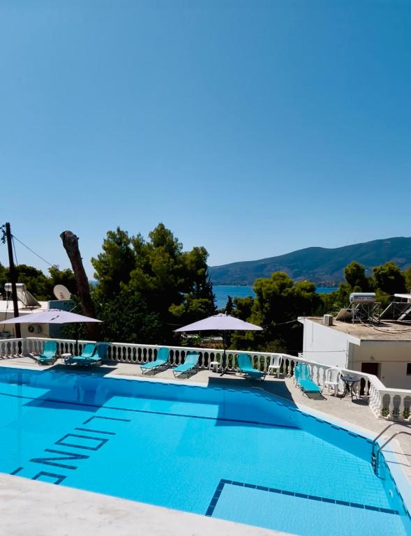 Lions Poros Apartments