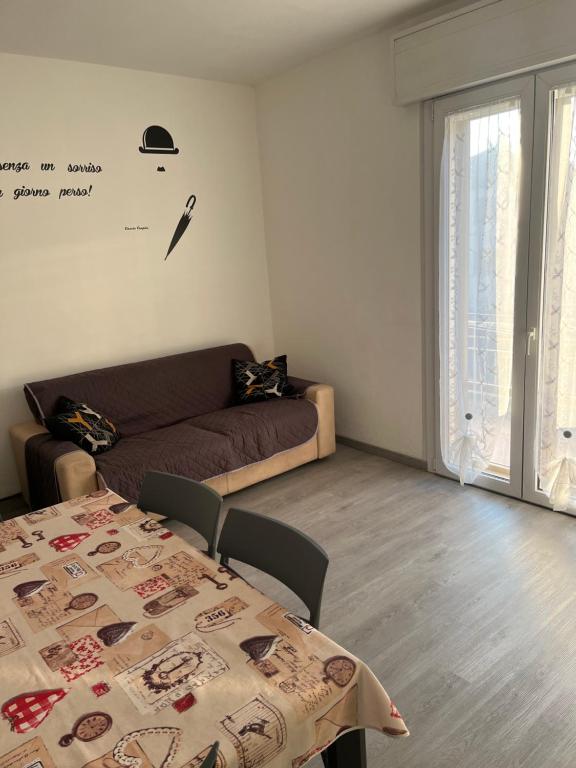 At Home Mestre Via Nigra Venezia 3 bedrooms & parking free - Housity