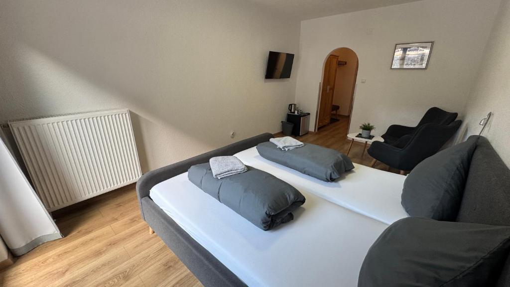 Pension Bergfried - 8