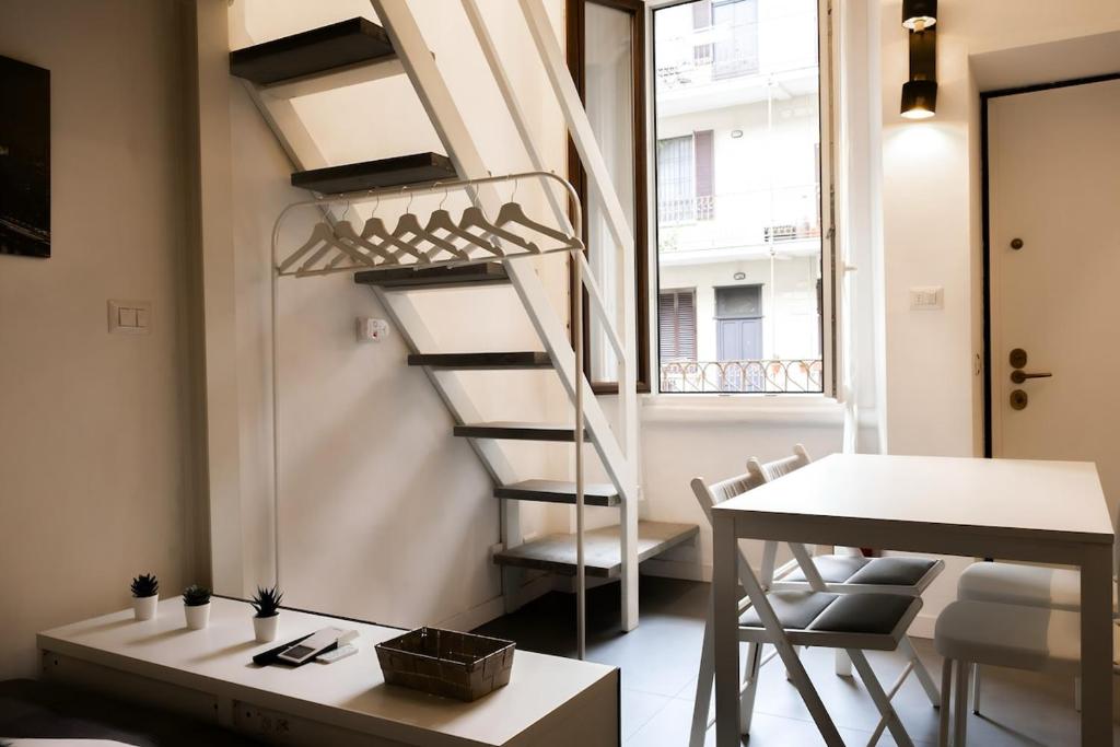 Isola Loft 5 Minutes Walk From Garibaldi Station