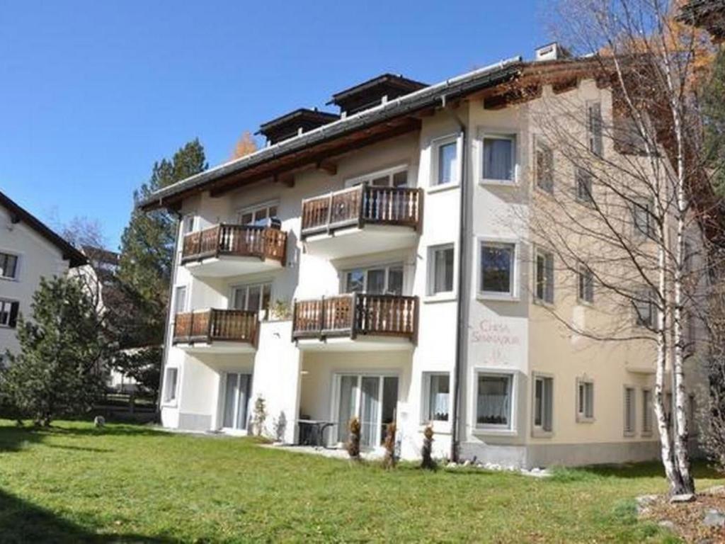 Apartment Chesa Semnadur H2 by Interhome