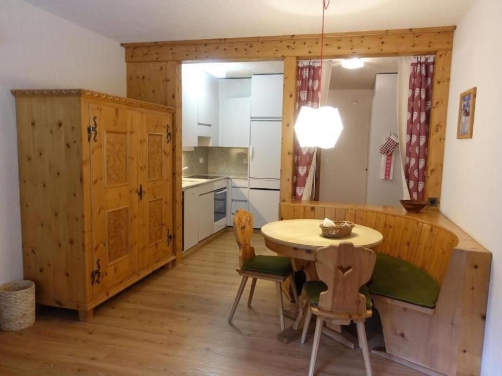 Apartment Chesa la Furia 22 - Bergbahnen inklusiv im Sommer by Interhome