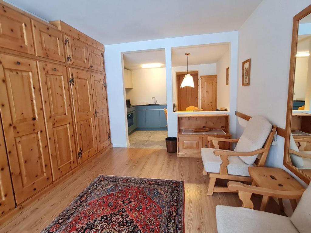 Apartment Chesa la Furia 3- Bergbahnen inklusiv im Sommer by Interhome
