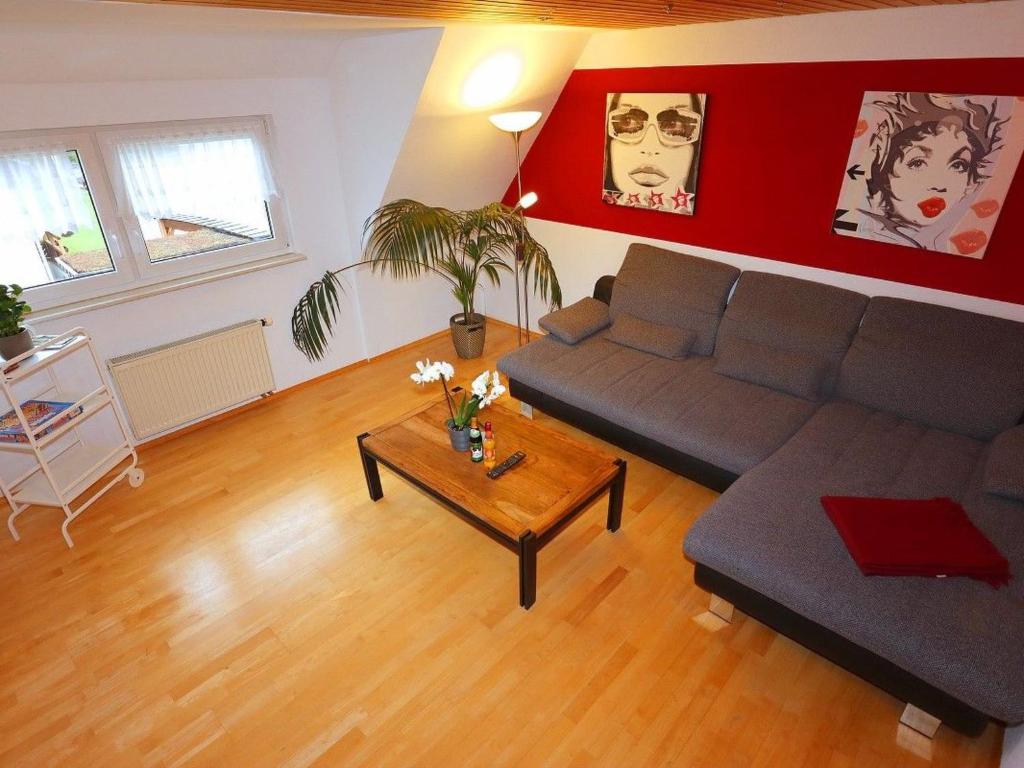 Apartment Bertsche 2 Schlafzimmer by Interhome - Housity