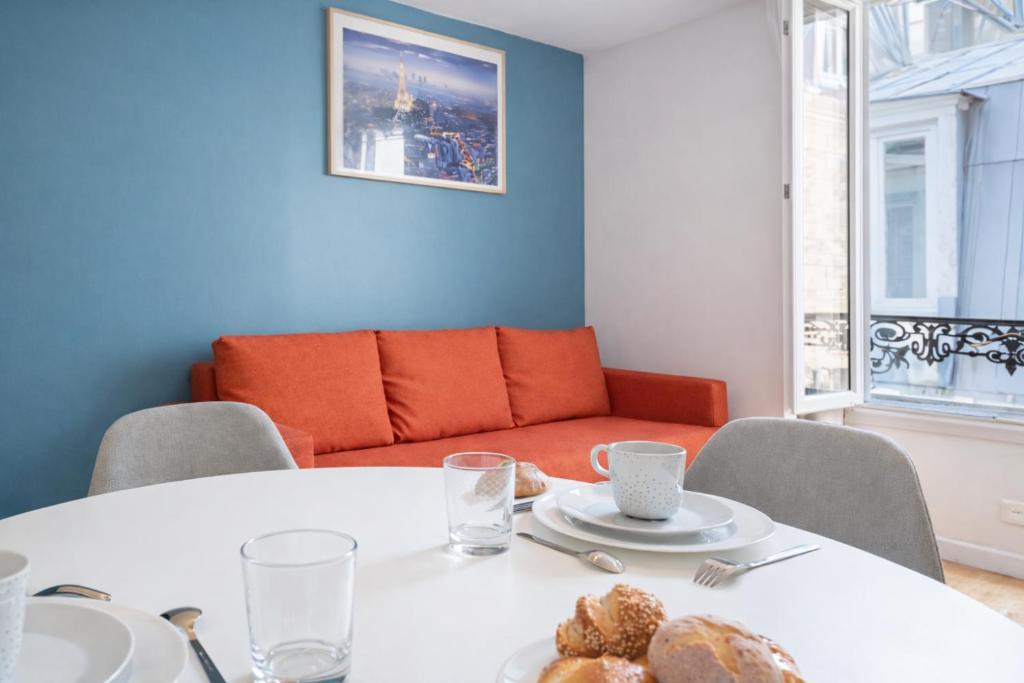 Parisian Charm Studio - Ideal Stay for 3 Guests