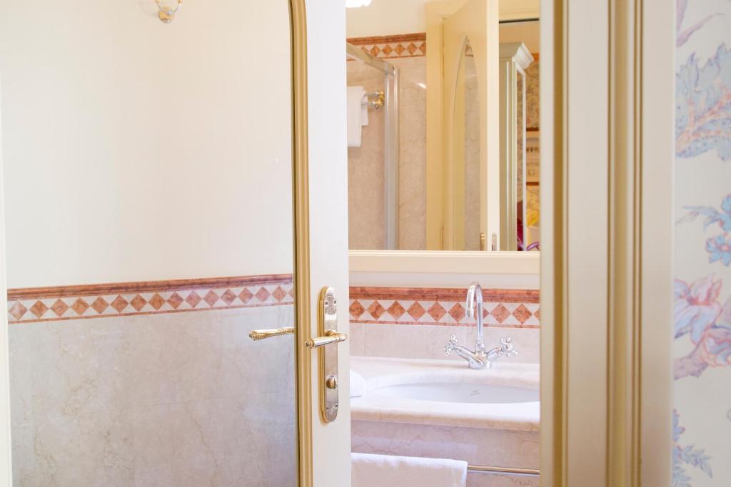 Hotel Milano Regency - Resim 14