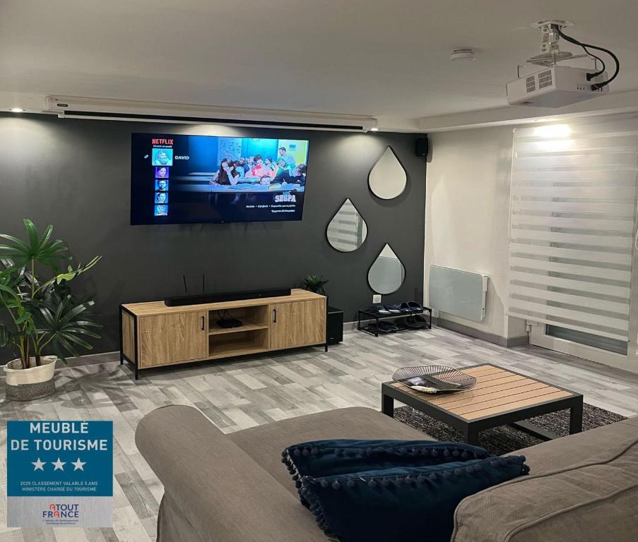 Très bel appartement type loft de 40 m2 dans maison avec parking privatif - Housity