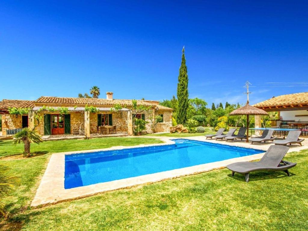 Holiday Home Ferienvilla Roig by Interhome