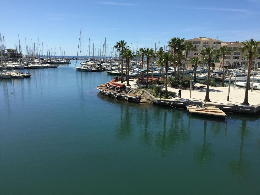 Apartment Côte d'Azur in Port Fréjus Rez de Jardin 65m2 by Interhome