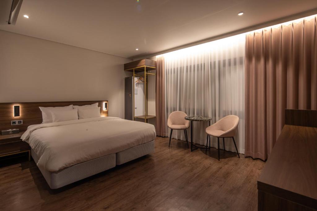 Cloud in Hotel Mokpo Peace Square