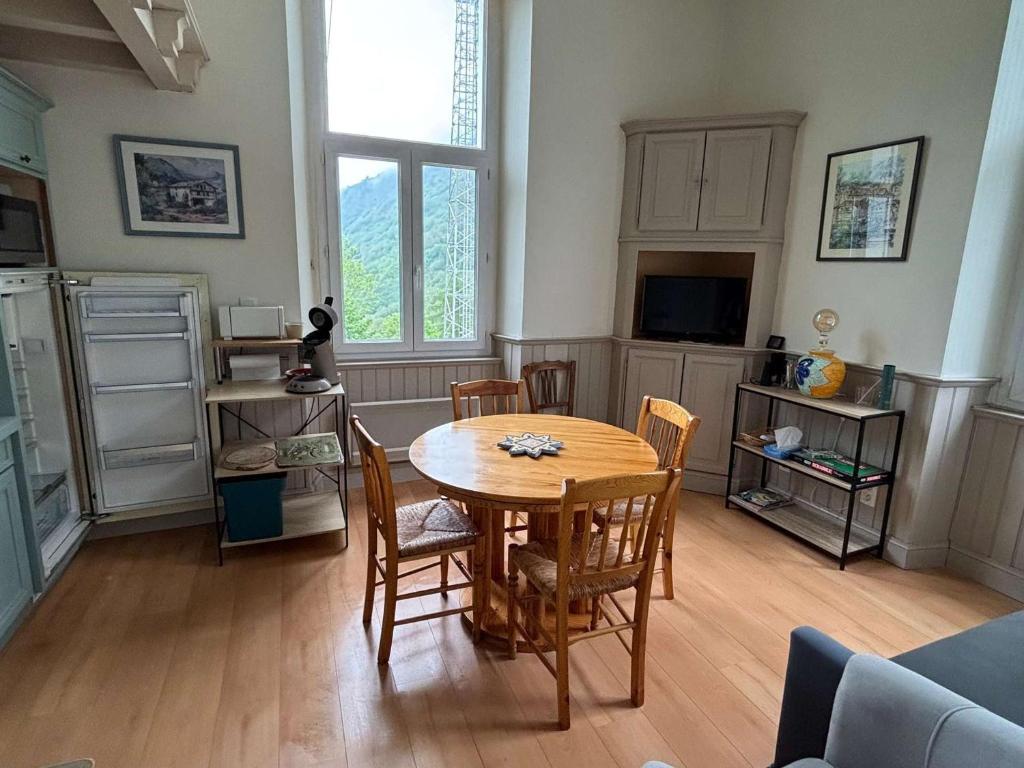 T2 mezzanine avec WIFI pour 6 personnes, près du centre de Barèges - FR-1-403-114
