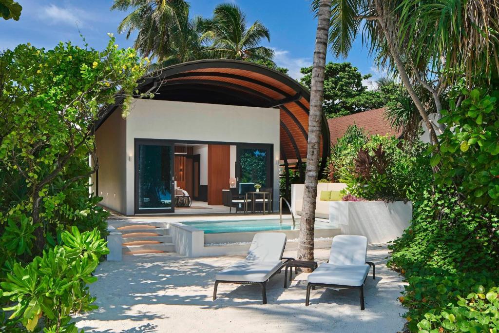 The Westin Maldives Miriandhoo Resort - View 31