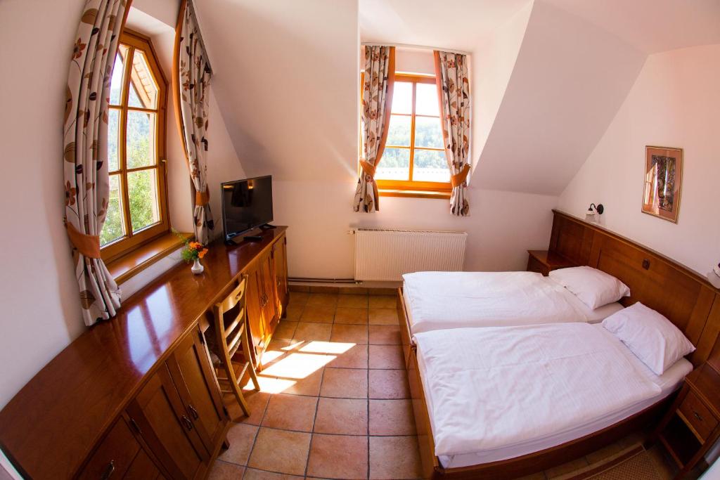 Postel nebo postele na pokoji v ubytování Hotel Kovac