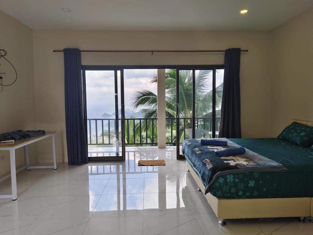 Koh tao two view