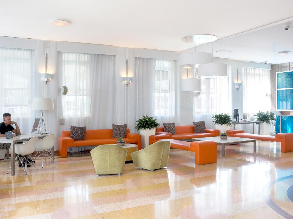Posezení v ubytování Clevelander Hotel
