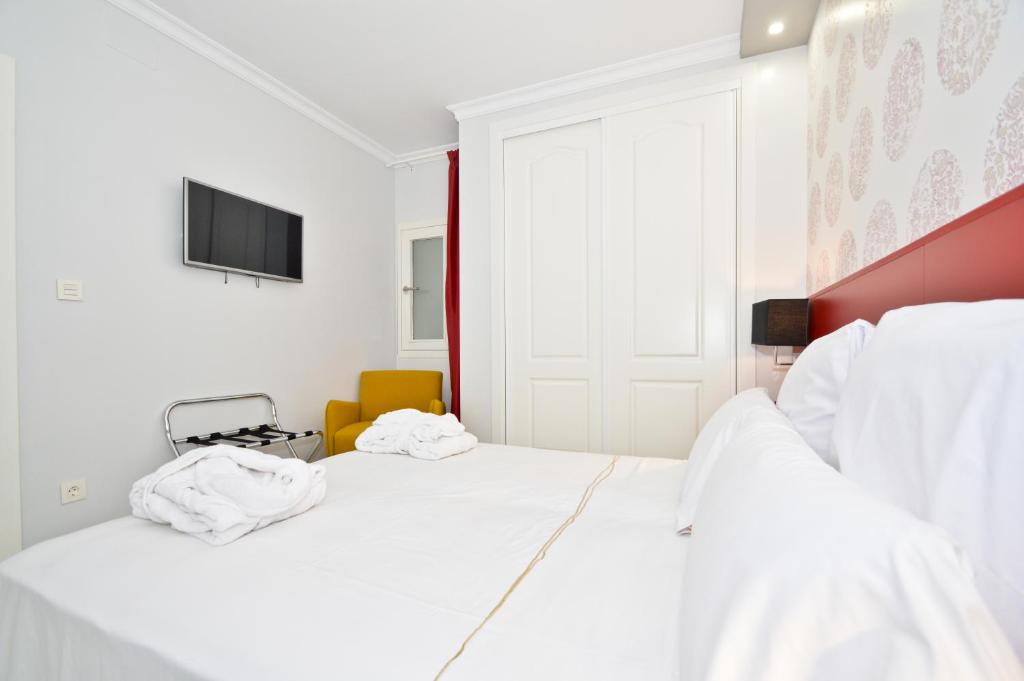 The Zentral Arenal Suites - One-Bedroom Apartment With Sofa Bed