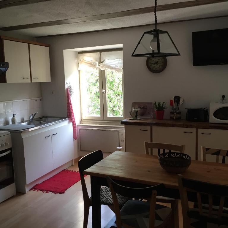 Gîte sur Loue - Maison D'une Chambre