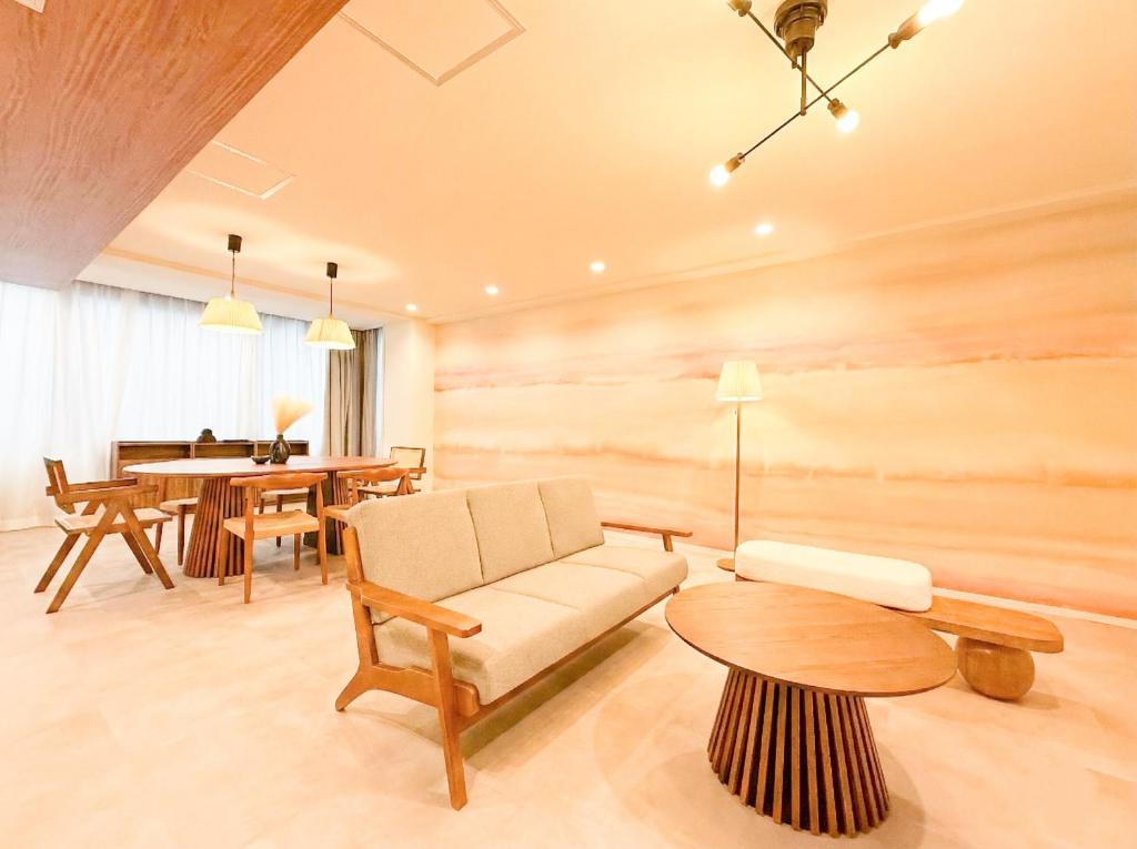 52 House Shimbashi