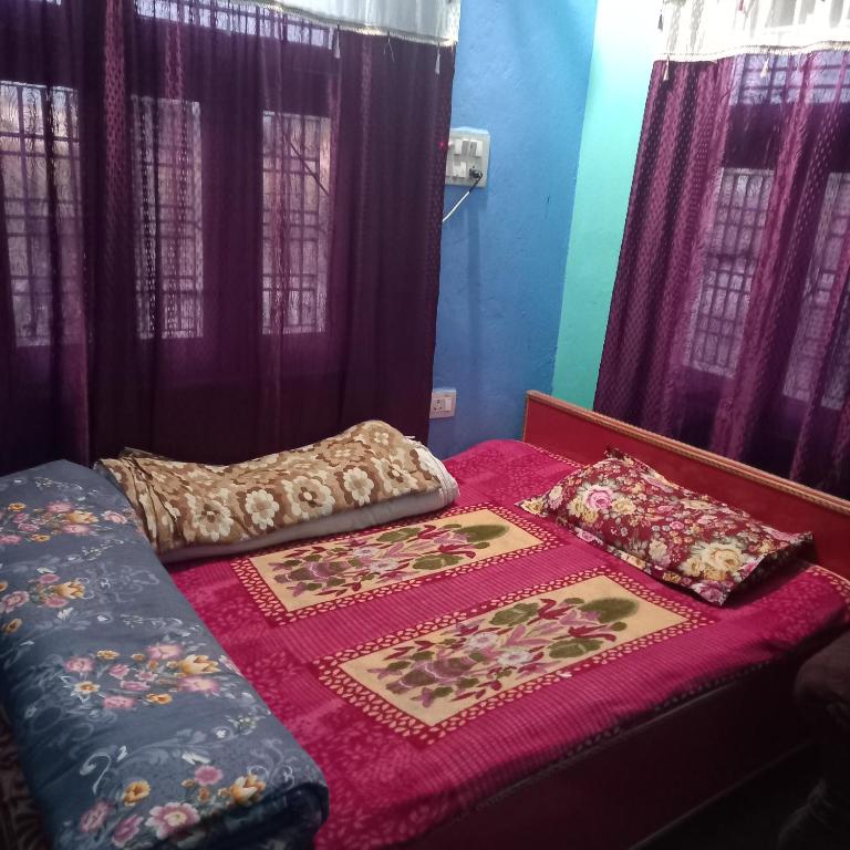Paschim geta house