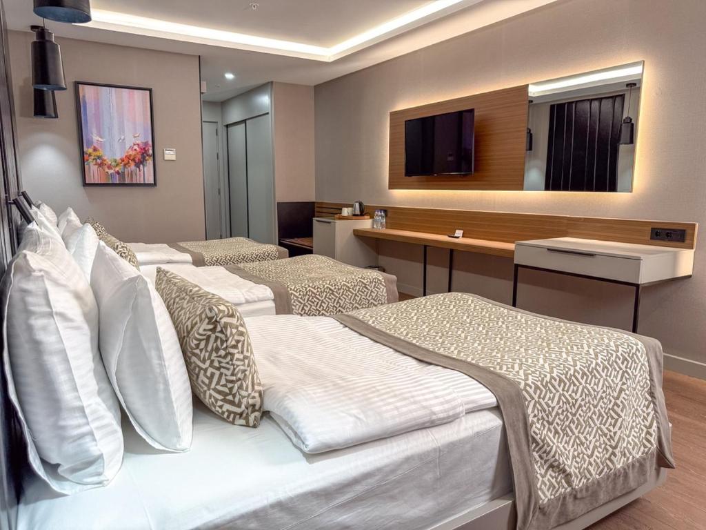 Dedeman Adana - Deluxe Triple Room