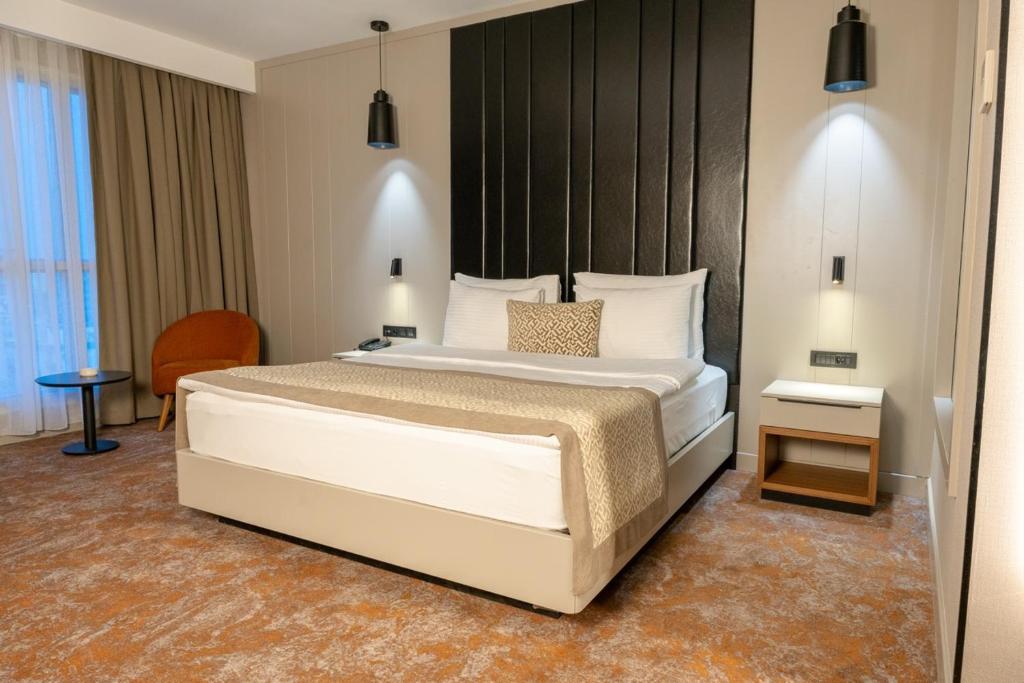 Dedeman Adana - Triple Room With City View