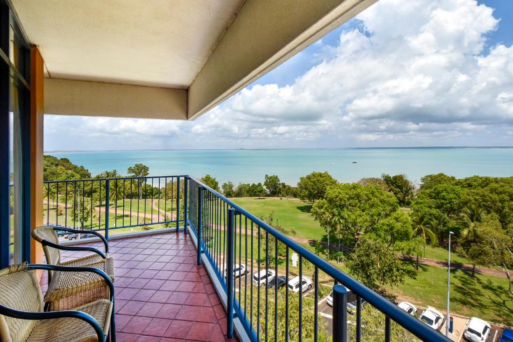 
Two-Bedroom Dual Key with Harbour View
