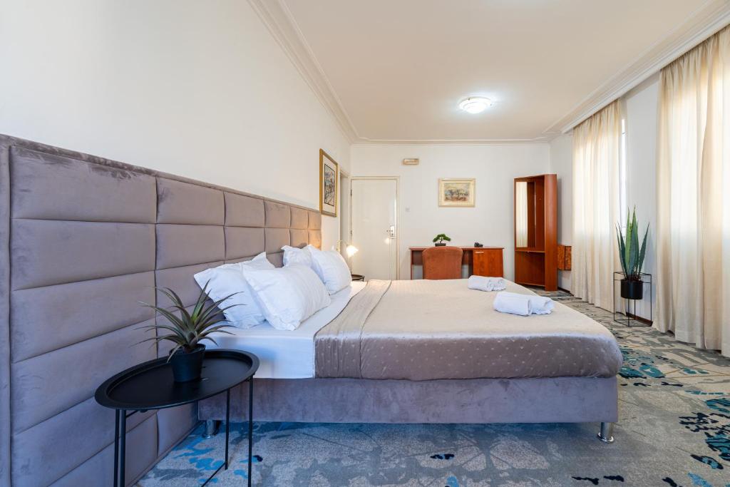 Hotel Bojatours - Superior Double Or Twin Room With Terrace