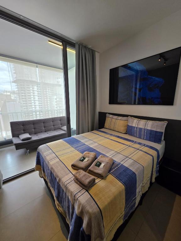 Studio 16th floor air conditioning 100m Allianz with rotating garage