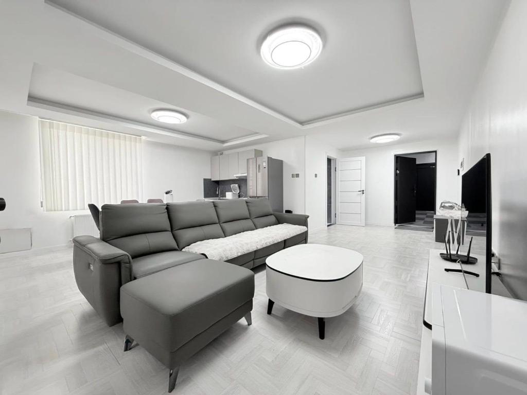 BW Service Apartment
