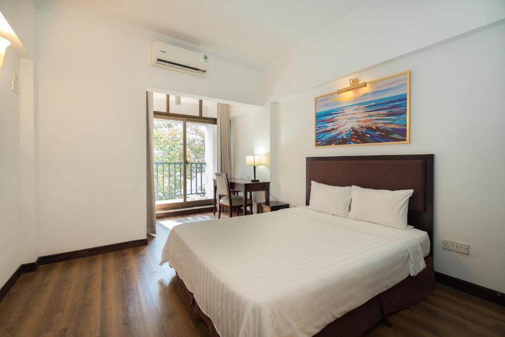 Ocean Sunrise Vung Tau